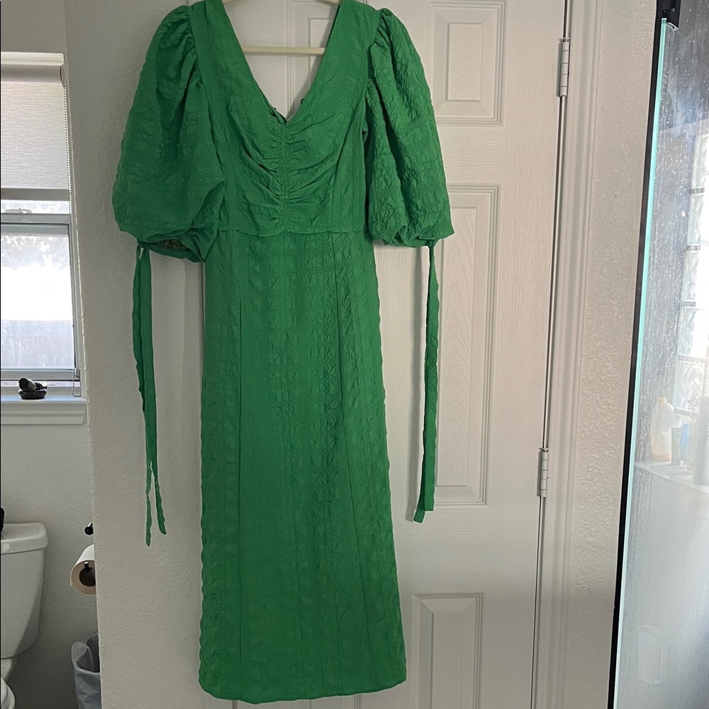 TOPSHOP textured green dress (4) - Picture 2 of 9